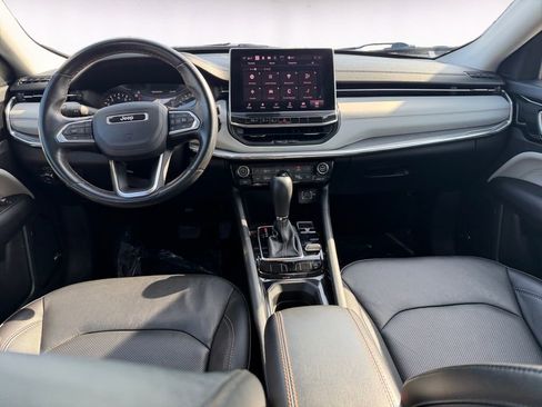 Used 2022 Jeep Compass Limited w/ Sun and Sound Group image 10