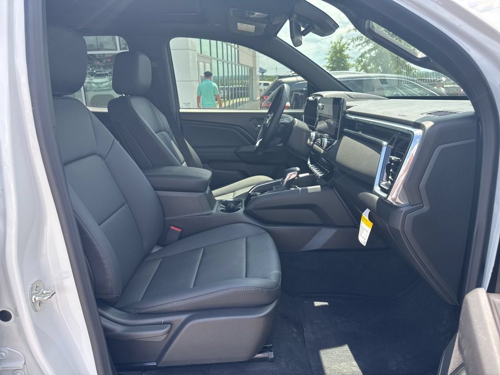 New 2026 GMC Canyon Elevation w/ Convenience Package RWD image 17