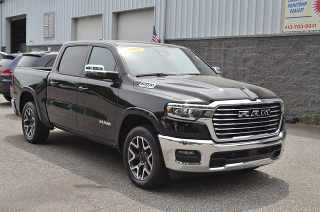 Used 2025 RAM 1500 Laramie AWD/4WD image 2