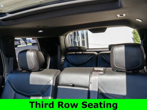 Used 2024 Cadillac XT6 Sport w/ Technology Package AWD/4WD image 13