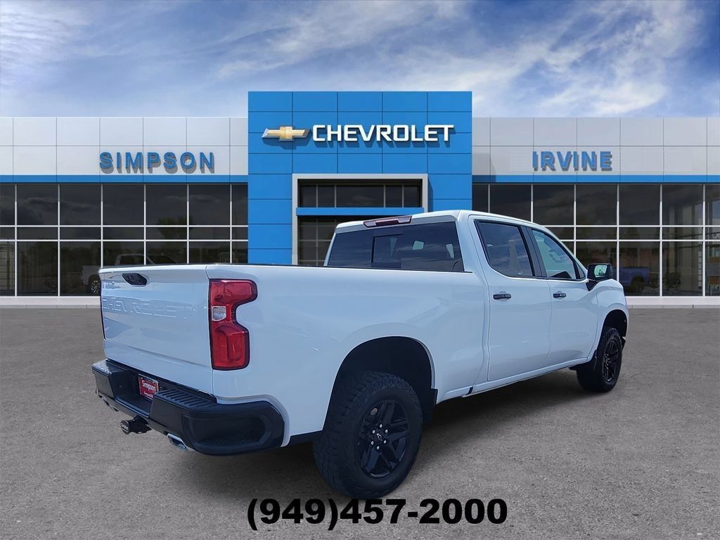 Used 2024 Chevrolet Silverado 1500 LT Trail Boss w/ Convenience Package II AWD/4WD image 8