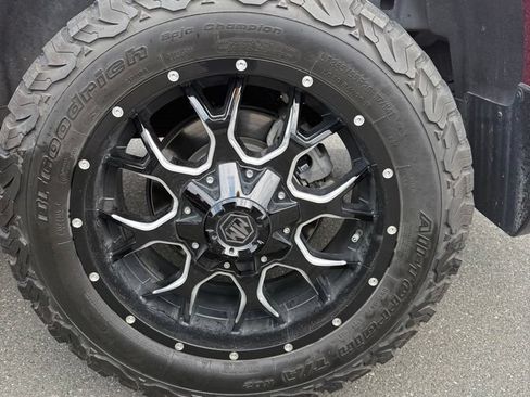 Used 2023 Chevrolet Colorado Z71 w/ Z71 Convenience Package 2 AWD/4WD image 26