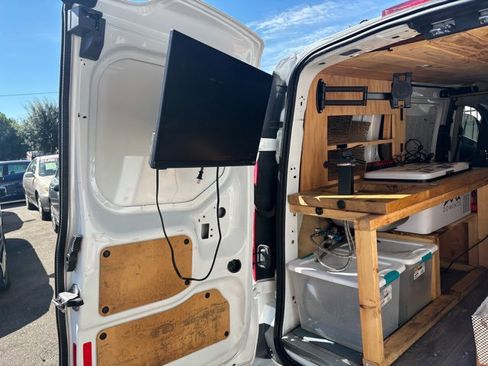 Used 2016 Ford Transit Connect XLT image 12