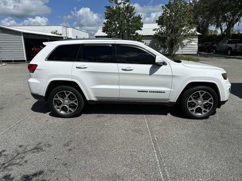 Used 2018 Jeep Grand Cherokee Limited RWD image 7