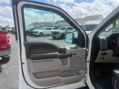 Used 2019 Ford F150 Limited AWD/4WD image 15