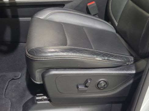 Used 2019 RAM 1500 Sport w/ Level 2 Equipment Group AWD/4WD image 14