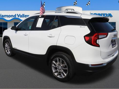 Used 2023 GMC Terrain SLT FWD image 4