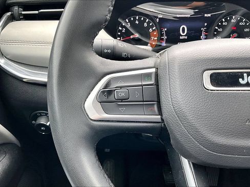 Certified 2023 Jeep Compass Limited AWD/4WD image 5