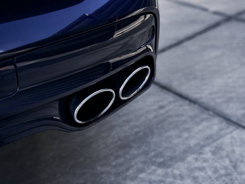 Used 2024 BMW ALPINA XB7 ALPINA XB7 image 9