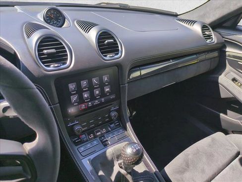 Used 2020 Porsche 718 Cayman GT4 RWD image 15