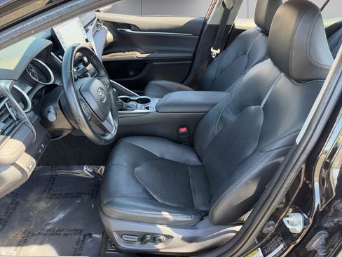 Used 2022 Toyota Camry XLE w/ Navigation Package image 17