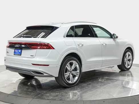 Used 2023 Audi Q8 Premium w/ Convenience Package AWD/4WD image 7
