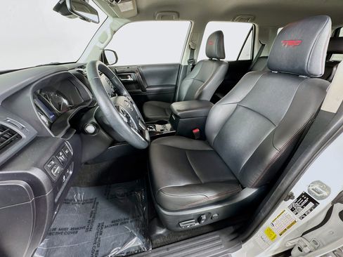 Certified 2024 Toyota 4Runner TRD Off-Road Premium image 12