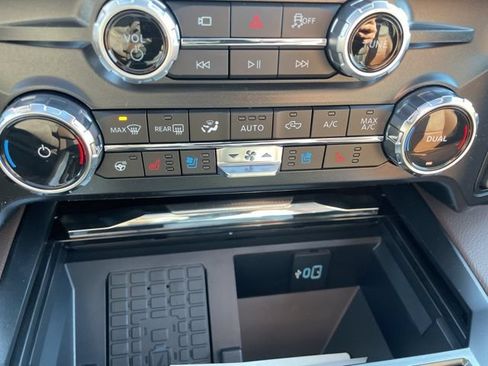 New 2026 Ford F350 King Ranch w/ FX4 Off-Road Package AWD/4WD image 34