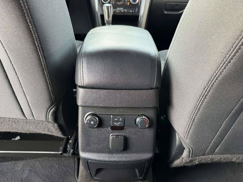 Used 2017 Ford Explorer XLT FWD image 31