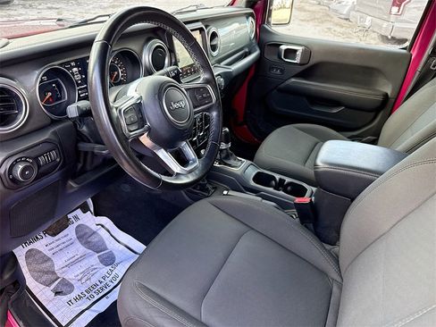 Used 2022 Jeep Wrangler Unlimited Sahara w/ LED Lighting Group image 25