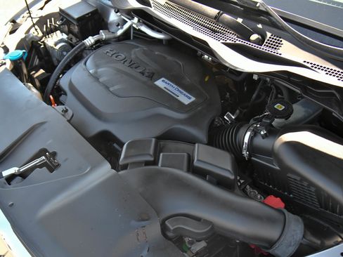 Used 2018 Honda Odyssey LX image 44