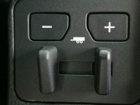 New 2026 Toyota Tacoma SR5 image 17