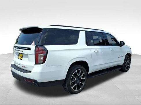 Used 2023 Chevrolet Suburban RST AWD/4WD image 12