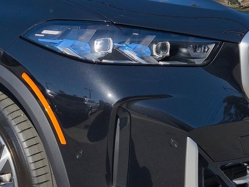 New 2026 BMW X5 xDrive50e w/ Executive Package image 8