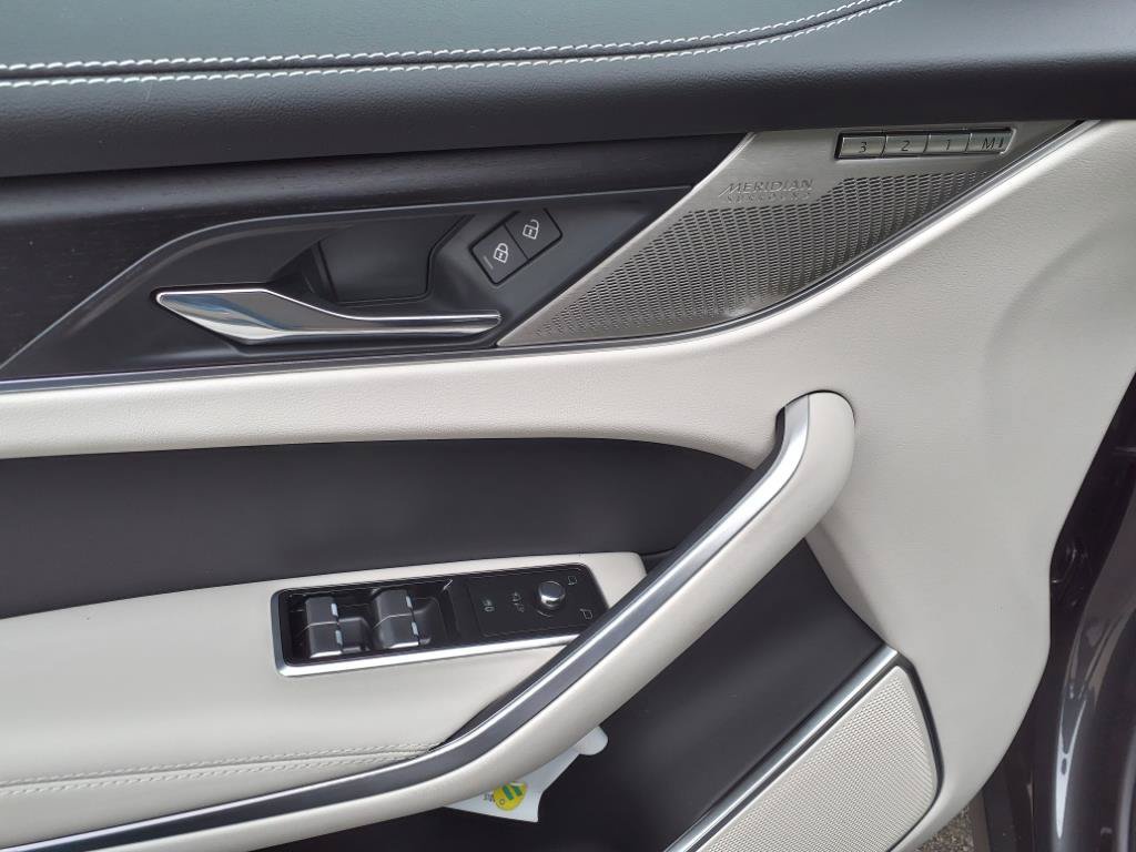 New 2026 Jaguar F-PACE R-Dynamic S AWD/4WD image 12