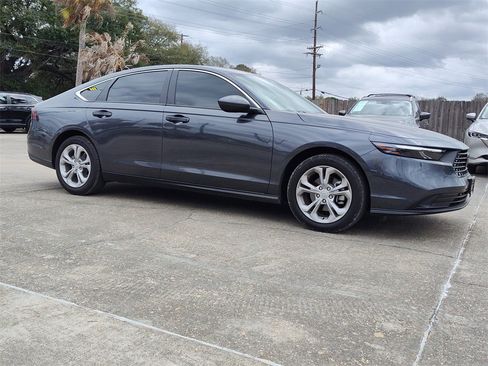 Used 2025 Honda Accord LX image 12