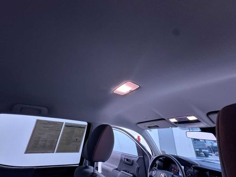 Used 2023 Toyota Tacoma SR image 31