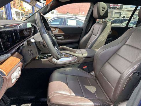Used 2022 Mercedes-Benz GLS 450 4MATIC image 13