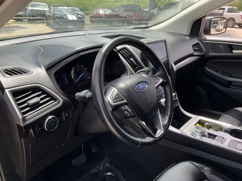 Certified 2024 Ford Edge SEL AWD/4WD image 6