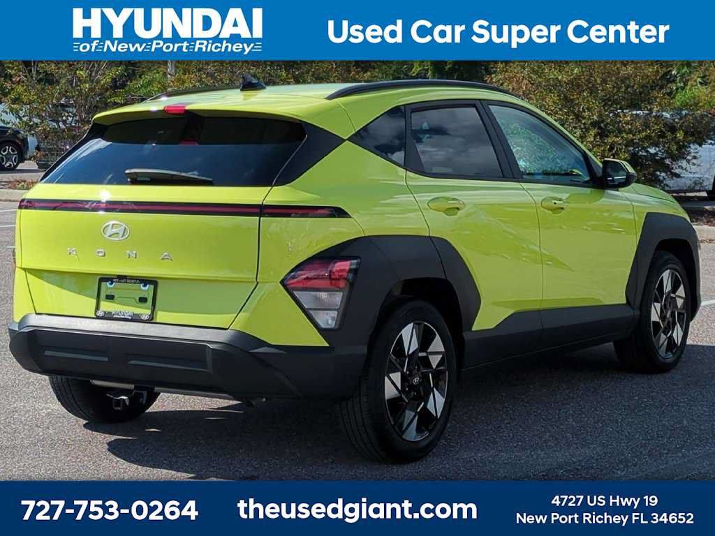 Certified 2025 Hyundai Kona SEL FWD image 5
