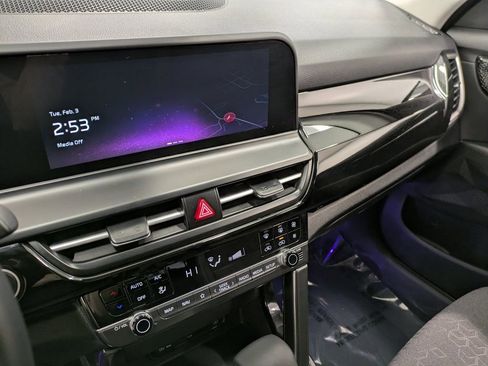 Certified 2025 Kia Seltos S image 10