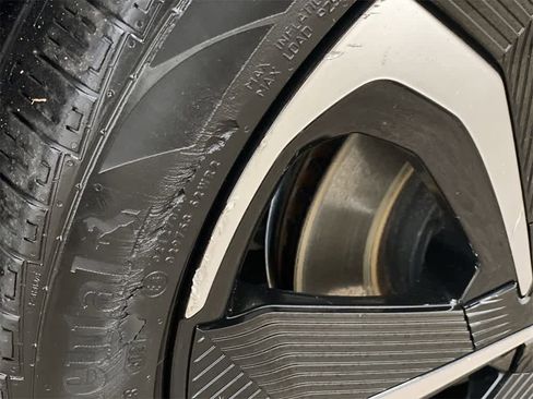 Used 2022 Kia EV6 GT-Line w/ GT-Line White Seat Package image 32