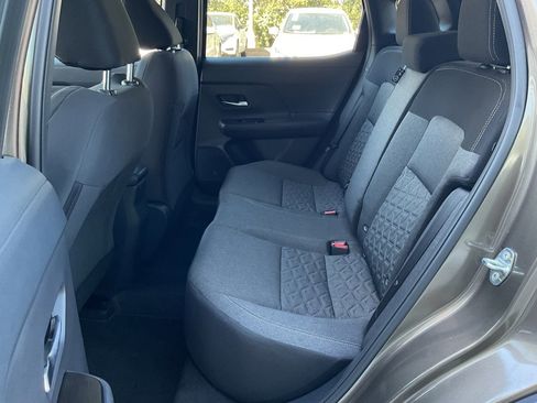 Used 2025 Nissan Kicks SV image 15