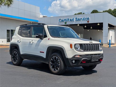 Used 2023 Jeep Renegade Trailhawk AWD/4WD image 7