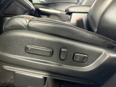 Used 2016 Honda CR-V Touring image 19