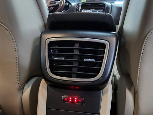 Used 2018 Lincoln MKX Reserve w/ Driver Assistance Package image 20