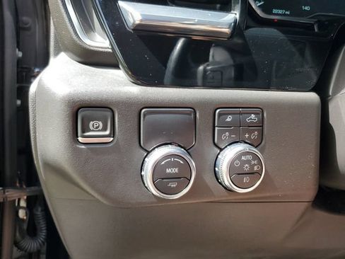 Used 2024 GMC Sierra 1500 SLT w/ SLT Premium Plus Package RWD image 30