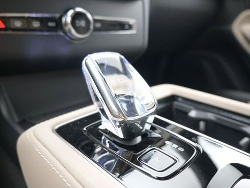 New 2026 Volvo XC90 B6 Ultra w/ Protection Package Premier image 12