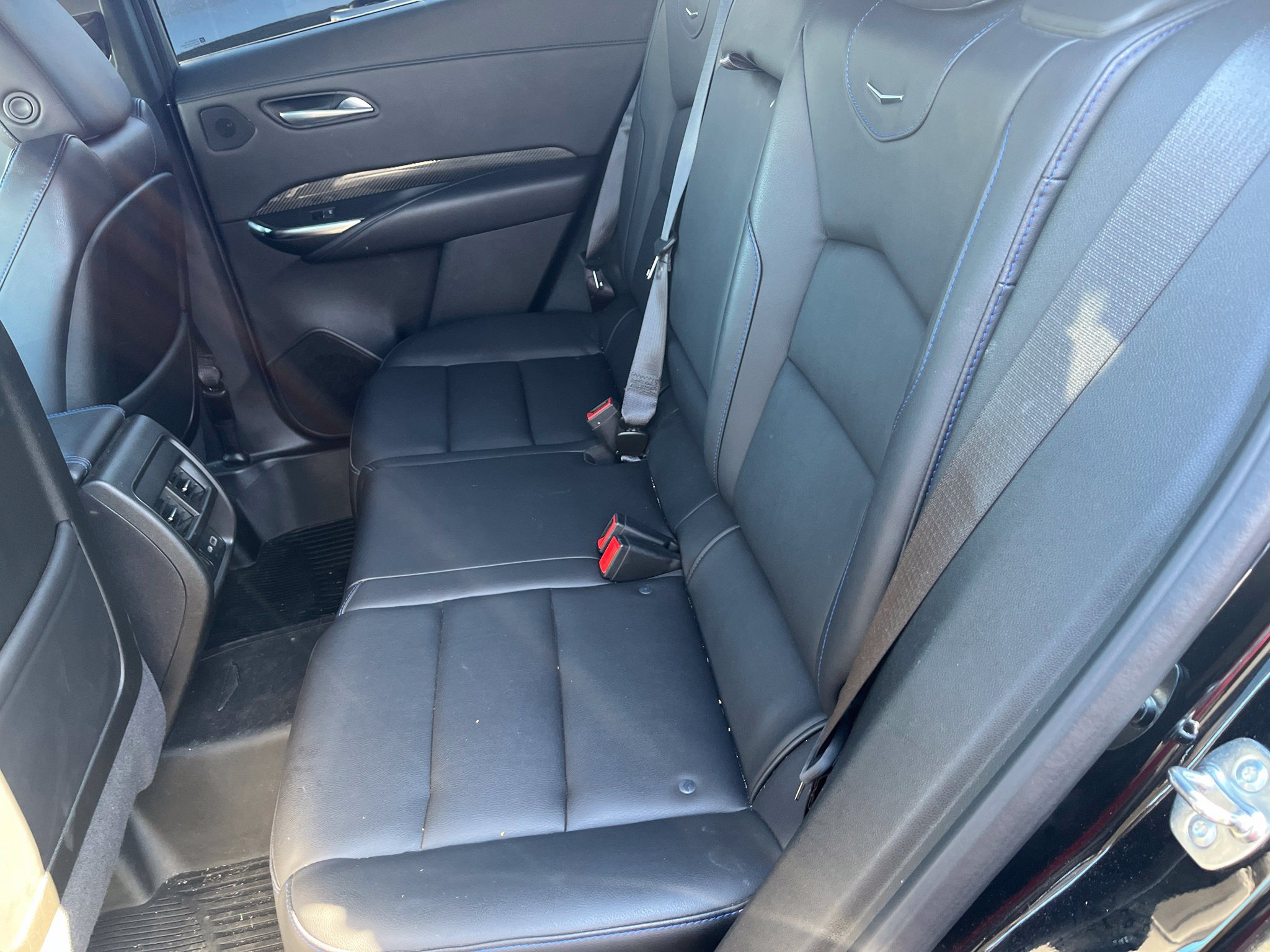 Used 2024 Cadillac XT4 Sport w/ Technology Package AWD/4WD image 9