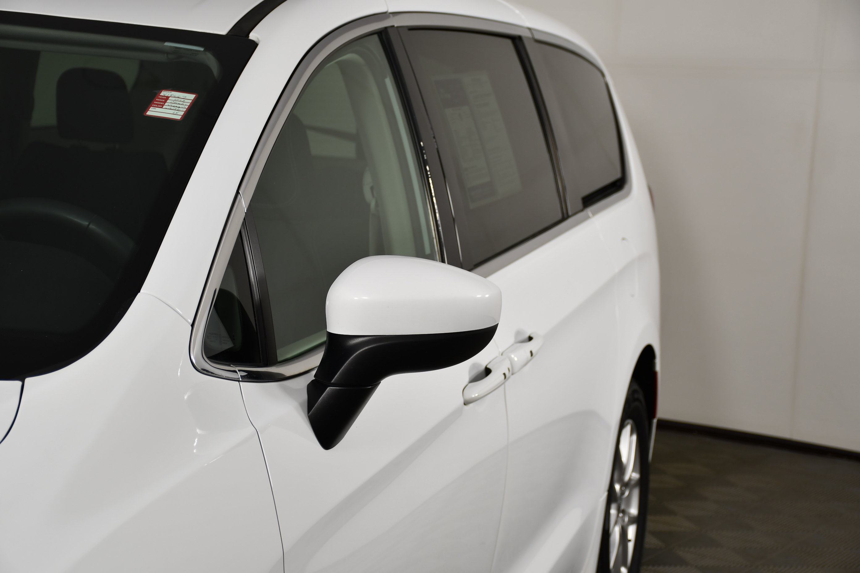 Used 2023 Chrysler Voyager LX FWD image 13