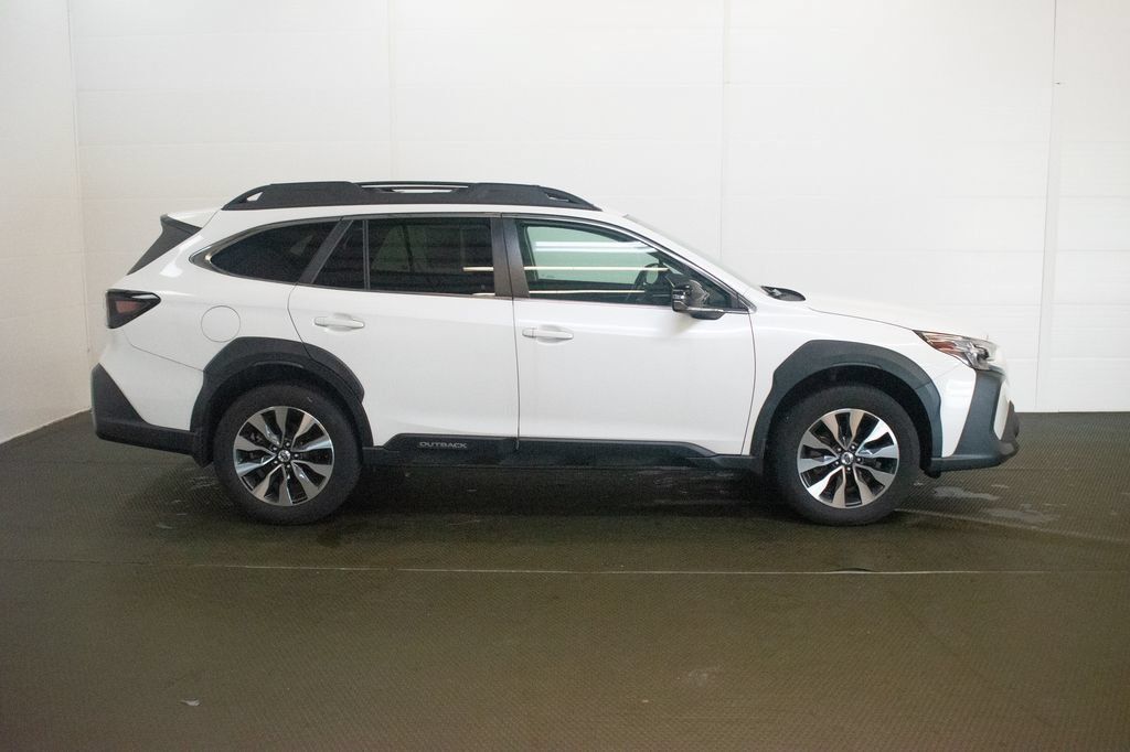 Used 2024 Subaru Outback Limited XT w/ Popular Package #2 AWD/4WD image 3