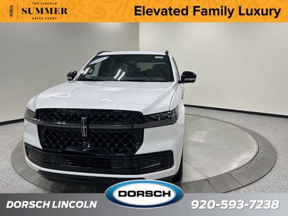 New 2026 Lincoln Navigator L Reserve w/ Jet Appearance Package