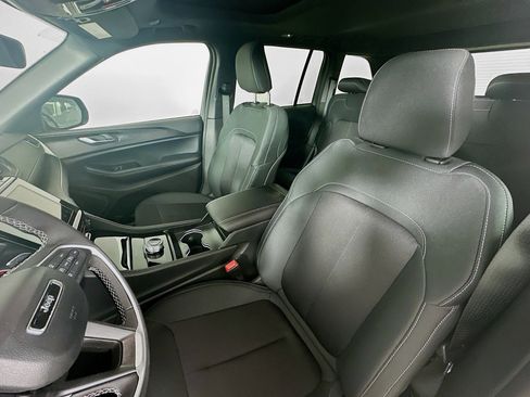 Certified 2025 Jeep Grand Cherokee Laredo X w/ Luxury Tech Group I AWD/4WD image 25