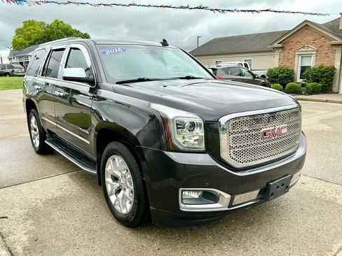 Used 2016 GMC Yukon SLT w/ Open Road Package AWD/4WD image 3