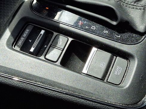 Used 2024 Honda CR-V EX image 29