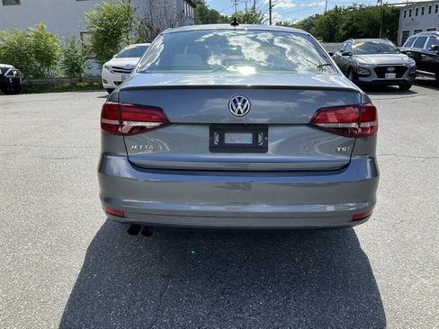 Used 2016 Volkswagen Jetta Sport FWD image 5