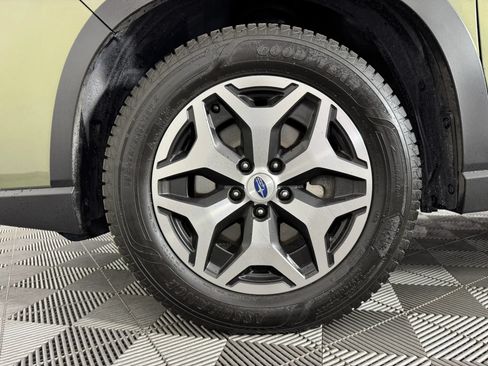 Used 2021 Subaru Forester Premium AWD/4WD image 43