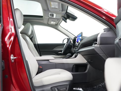 Used 2025 Toyota Grand Highlander AWD Hybrid image 11