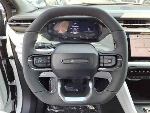 New 2026 Jeep Cherokee Laredo AWD/4WD image 12