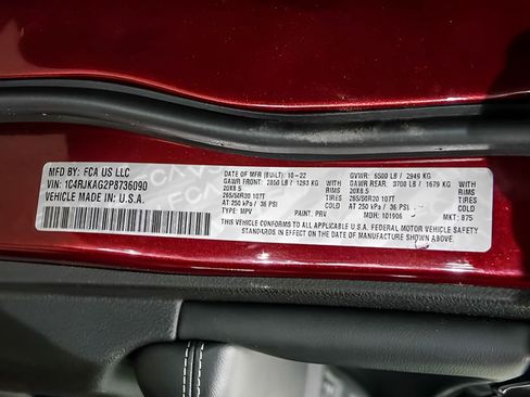 Used 2023 Jeep Grand Cherokee L Laredo AWD/4WD image 32